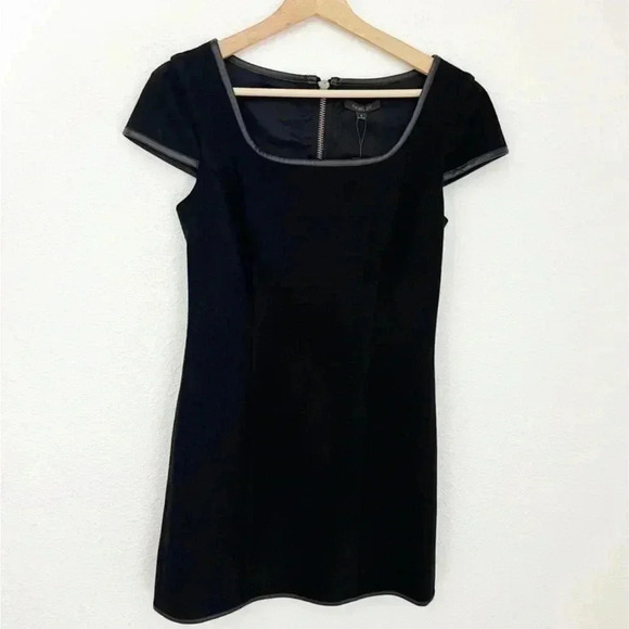 NWT Rachel Zoe Black Leather Trim Wool Mini Shift Dress, Size 2 - Picture 1 of 8